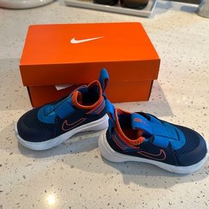 Nike Flex Plus Sneaker Toddler 4c